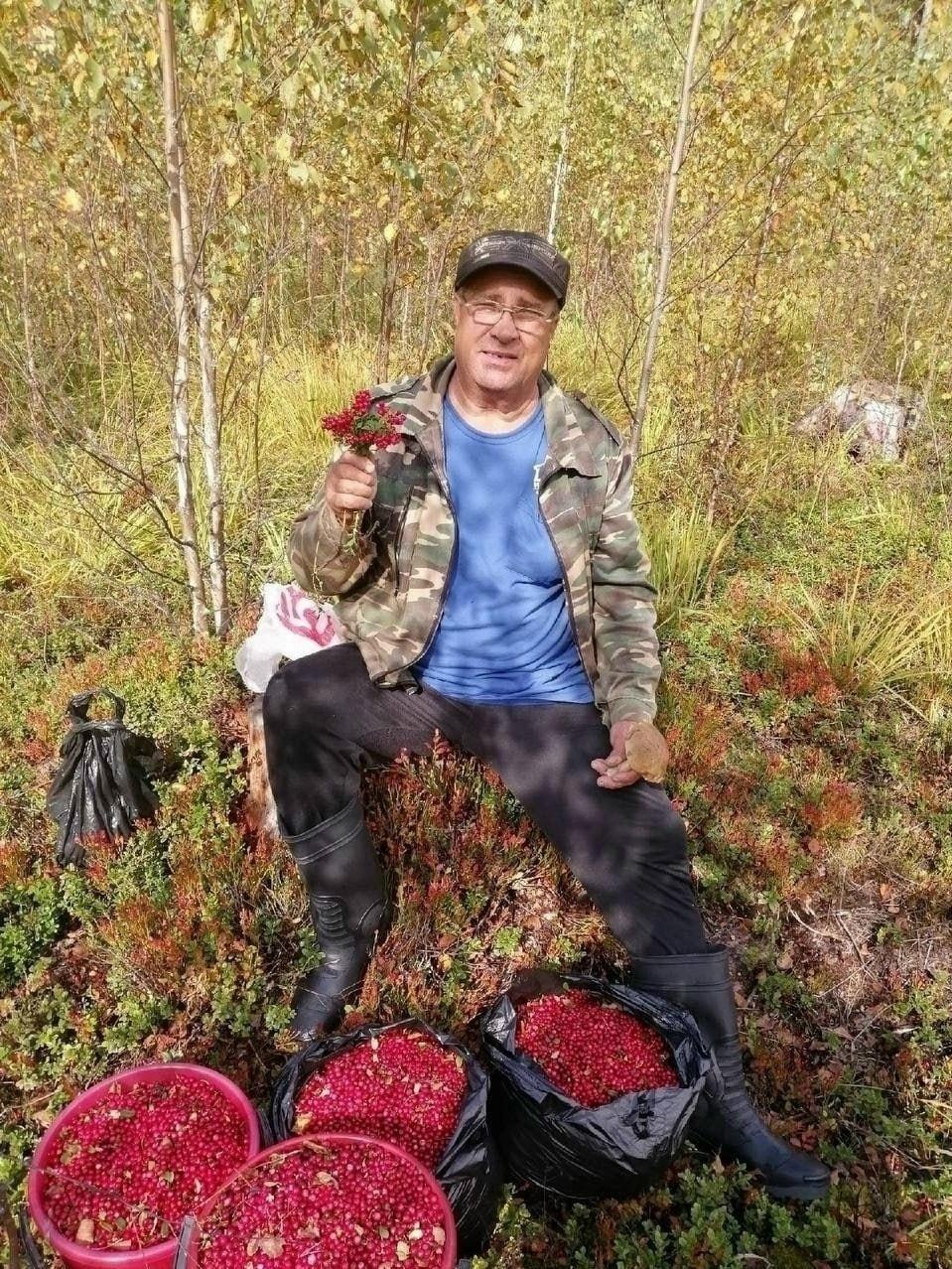 ⚡️70-летнего пенсионера посадили на 5,5 лет за случайное убийство агрессивного наркомана, ворвавшегося в детский лагерь и угрожавшего детям