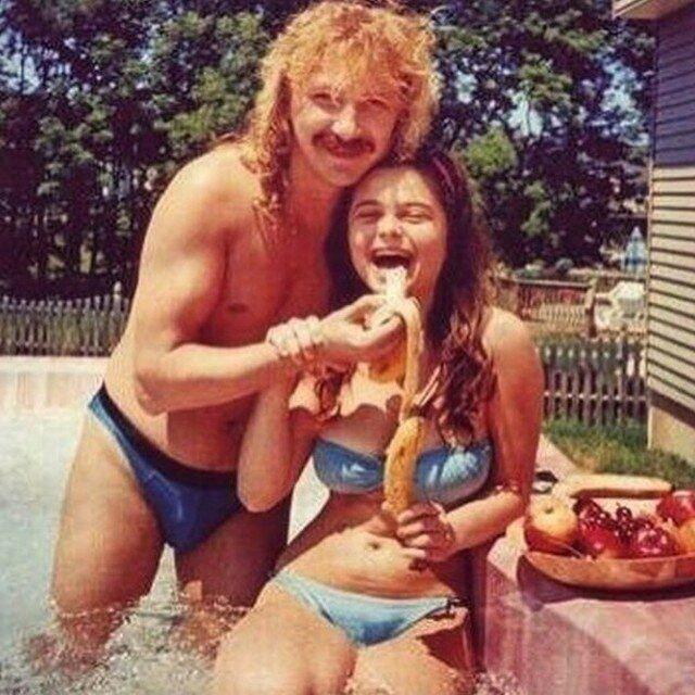 Молодые и смешные 👍