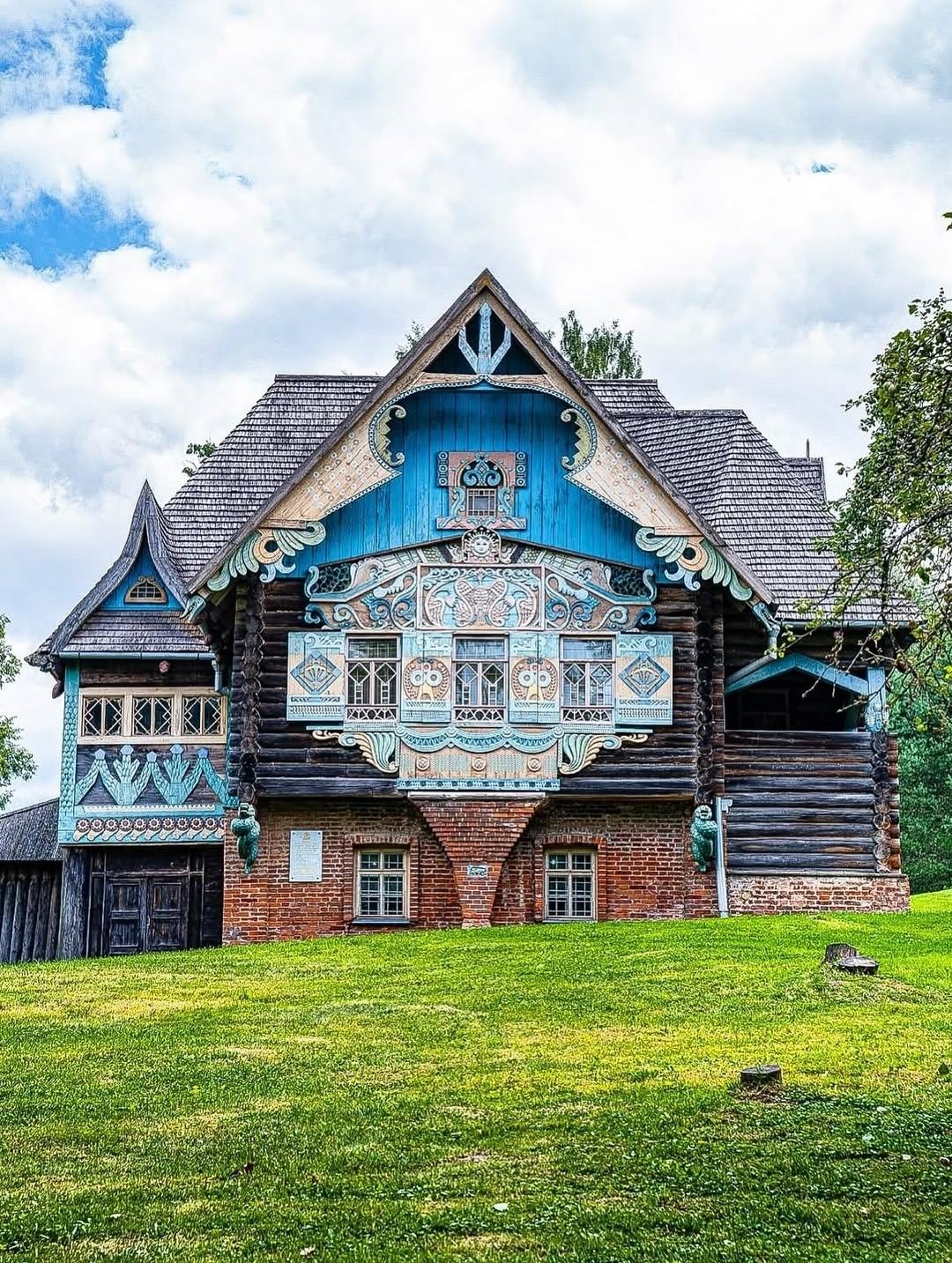 Это терем из сказок