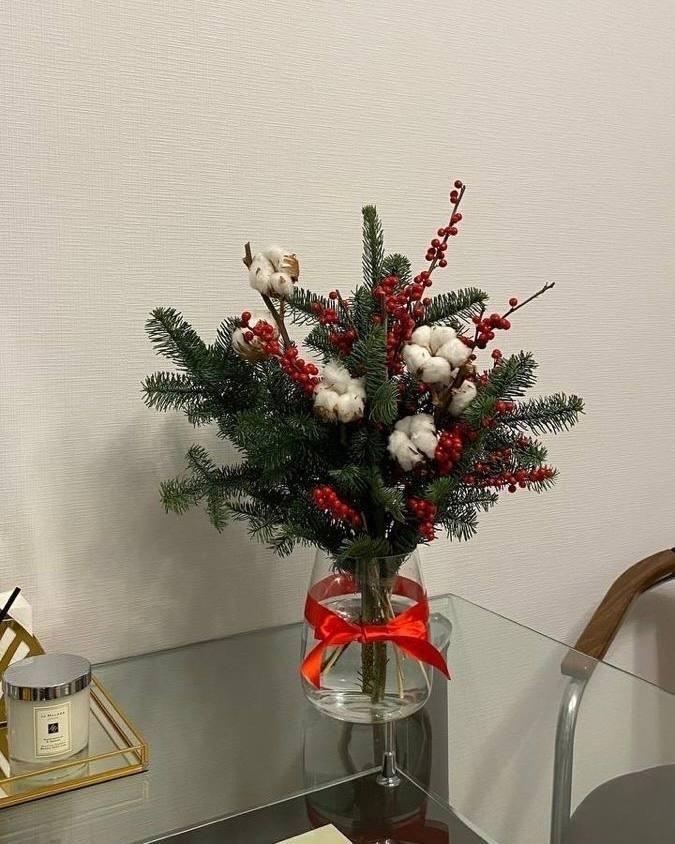 Новогодние икебаны своими руками.