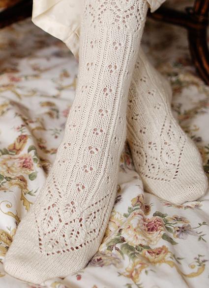 Ажурные носки спицами. Схема и описание от  Maria Näslund