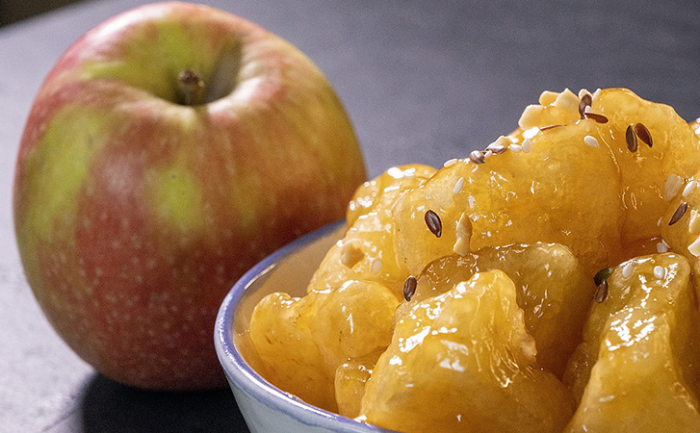 Простой десерт из яблок, который тает во рту и полезен