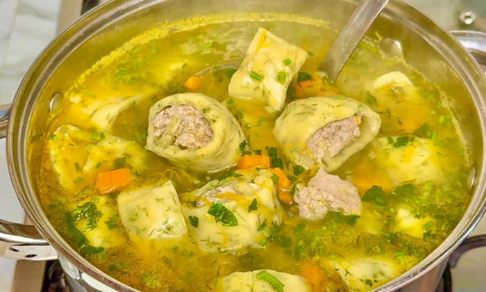 Баварский согревающий суп-сокровище: проще солянки, но еще более сытный и из простых продуктов