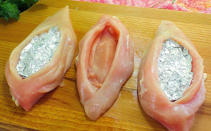 Куриное филе-лодочки: начинка добавляет и вкус, и сочность
