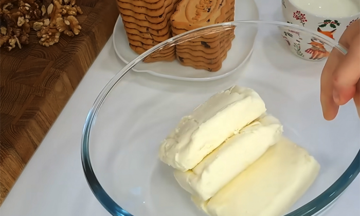 Самый быстрый рецепт десерта, делается ровно 7 минут. Рецепт без выпечки на Новый год