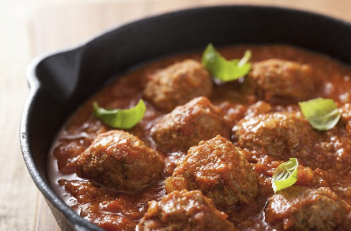 Выложили в макароны фрикадельки: рецепт подсмотрели в Италии