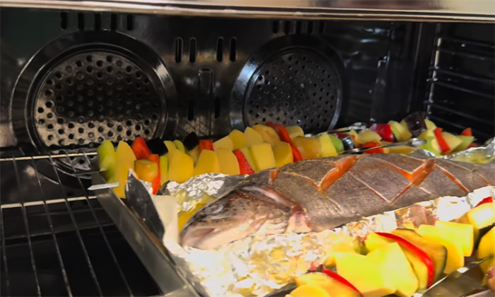 Форель по-кремлевски на праздничный стол: удивительный вкус получим благодаря апельсинам