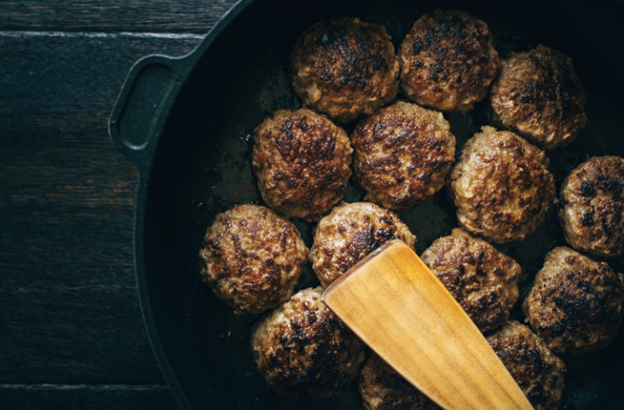 Выложили в макароны фрикадельки: рецепт подсмотрели в Италии