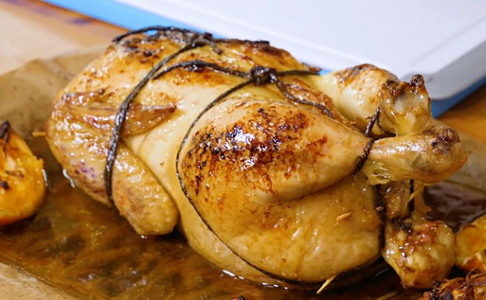 Рецепт целой курицы без костей. Лучшее горячее на Рождество