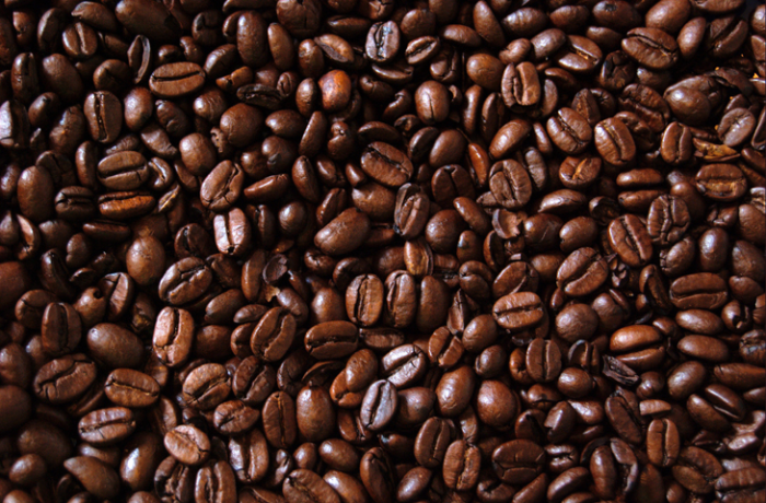 Сыпем зерна кофе в мельницу для перца: хитрости поваров