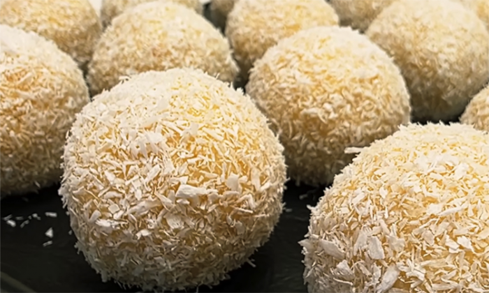 Конфеты Рафаэлло, но в стиле пирожного: на основе бисквита получается вкуснее магазинных