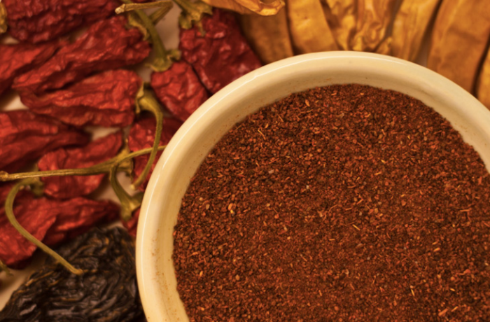 Согревающие пряности: добавляем гвоздику в еду и усиливаем обменные процессы