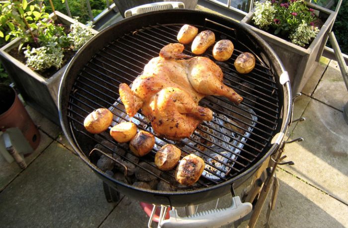 Как правильно жарить на гриле курицу