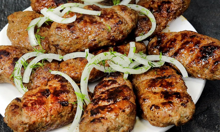 Люля-кебаб в духовке на обычной кухне: сочный, ароматный, такой же как на мангале