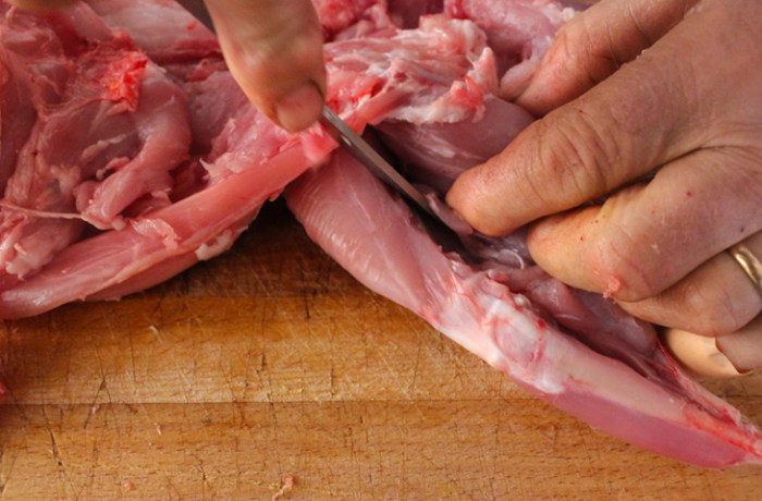 Как удалить из кролика все кости, сохранив цельной тушку