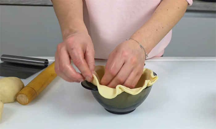 Ужин проще простого, а вкус лучше чем в ресторане. Сытное жаркое в съедобных горшочках