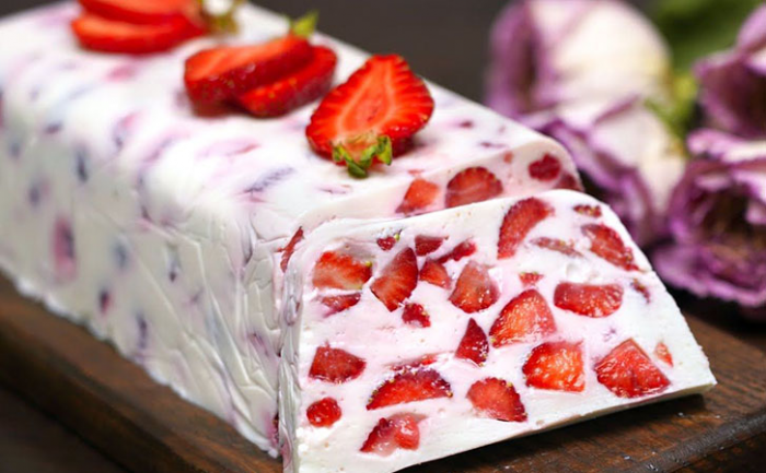 Потрясающий кремовый десерт за 5 минут. Без выпечки и не калорийный, есть можно хоть на ночь