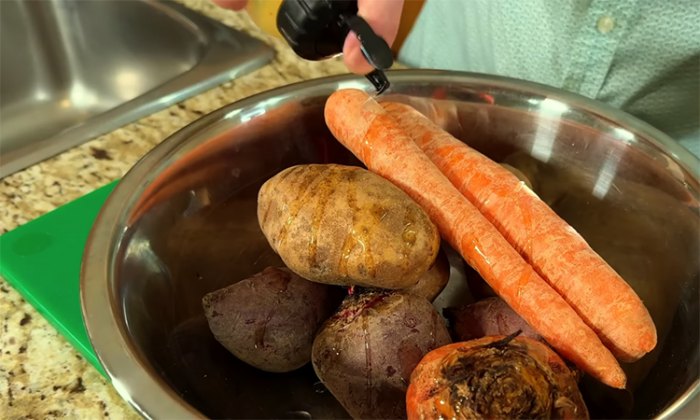 Классический винегрет, но с новым вкусом. Все дело в правильной заправке