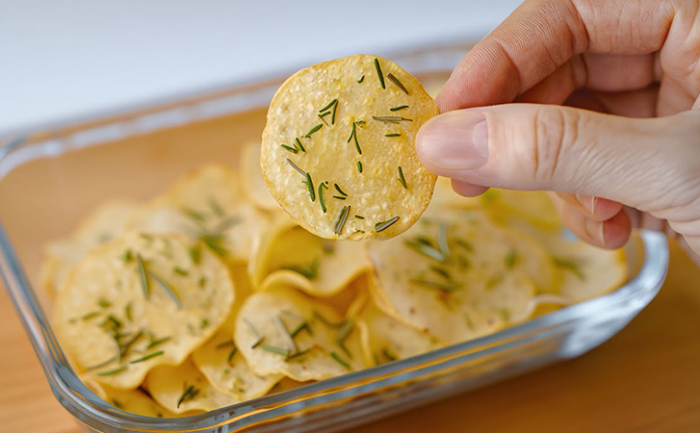 Домашние хрустящие чипсы из нутовой муки. Никто не догадывается, что они не из картофеля