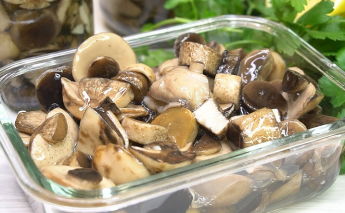 Самые вкусные маринованные грибы на зиму. Насыщенный вкус, оставляем внутри весь аромат