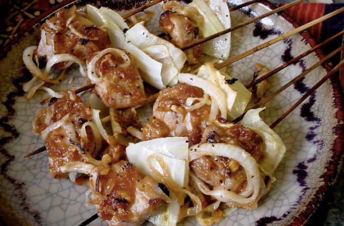 Как правильно жарить на гриле курицу