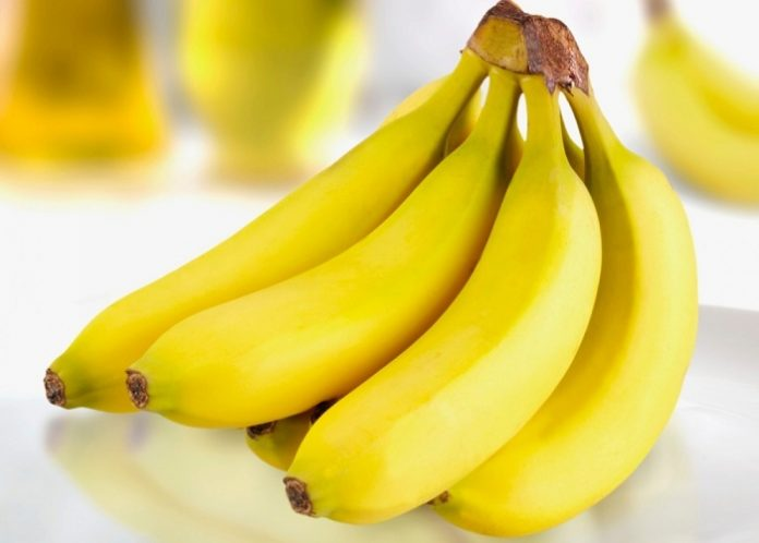 10 проблем, которые бананы помогают решить лучше, чем медикаменты