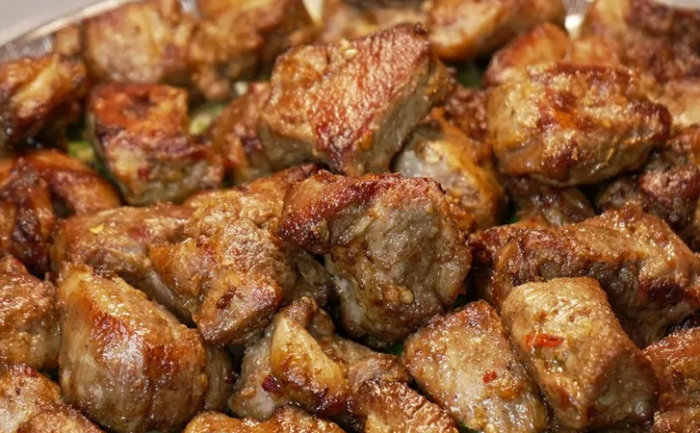Каурма. Свинина вкуснее и сочнее любого шашлыка, хотя жарится на простой сковородке