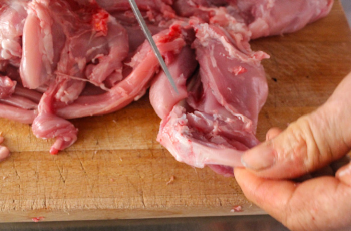 Как удалить из кролика все кости, сохранив цельной тушку