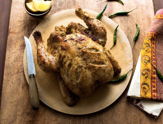 10 рецептов сочной курицы, запеченной целиком