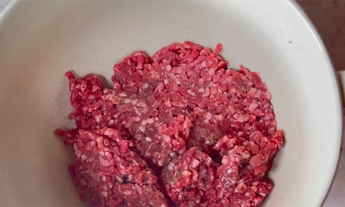 Домашняя копченая колбаса без оболочки по-неаполитански. Рецепт для обычной кухни