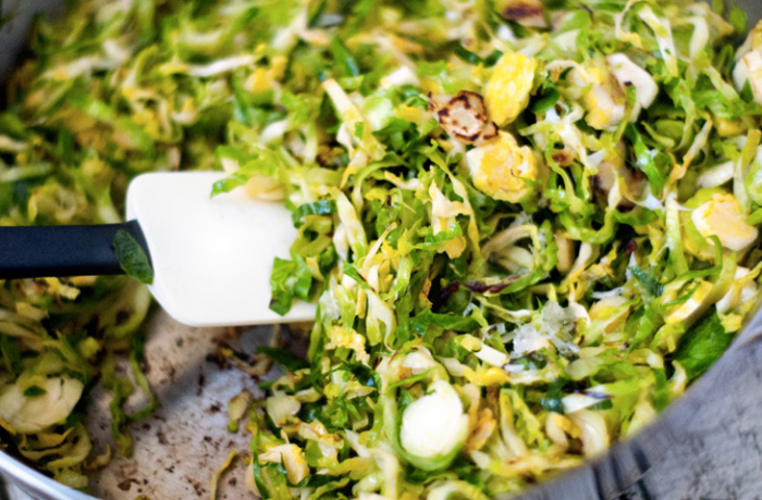 Полили свеклу маслом и запекли: заменяем надоевшую картошку новыми гарнирами