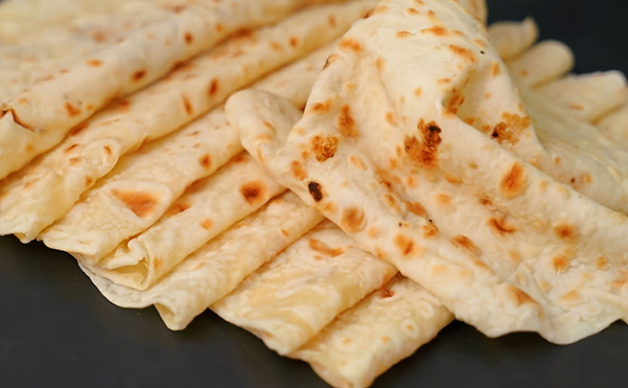 Тончайший кавказский лаваш на скорую руку: нужны только мука и вода