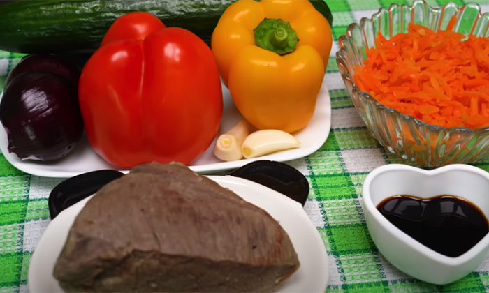 Восточный рецепт салата из мяса и овощей. Никакого майонеза и долго не надоедает