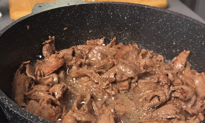 Рецепт жареного узбекского лагмана: делается быстро и получается на обычной кухне