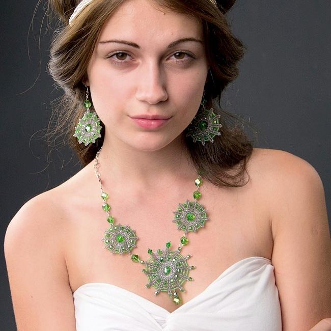 Бисероплетение: колье и серьги своими руками. Схемы и мастер-класс