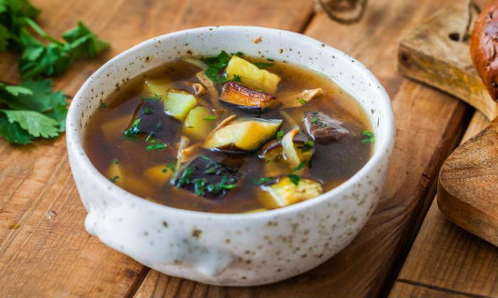 Грибной суп с баклажанами: сытное блюдо без грамма мяса