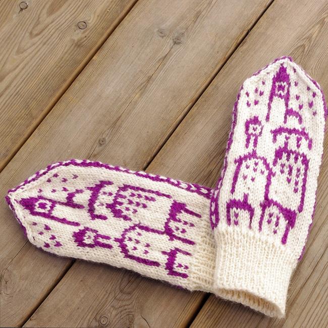 Жаккардовые варежки спицами "Городок". Схема