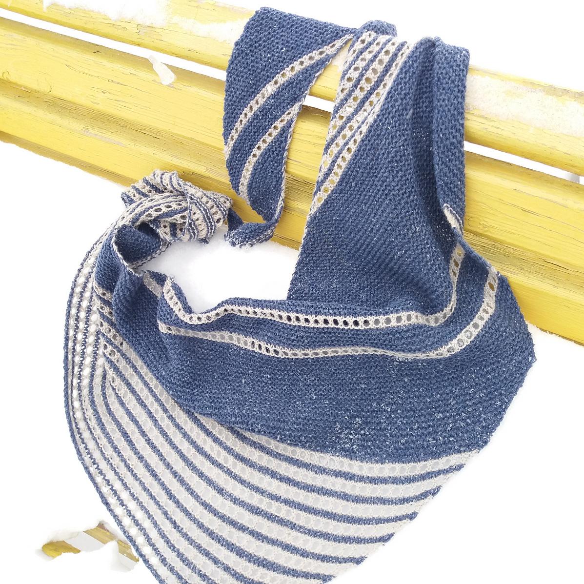 Шаль спицами "Спутный след"