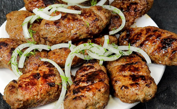 Люля-кебаб в духовке на обычной кухне: сочный, ароматный, такой же как на мангале