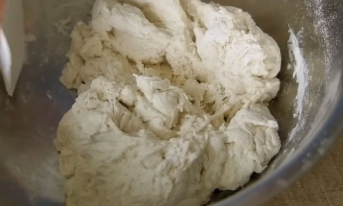 Классический французский багет дома. Показываем тонкости выпечки, всегда будет получаться с корочкой
