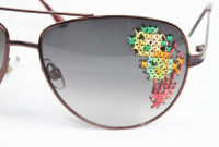Ультра-модный аксессуар - вышитые крестом солнцезащитные очки